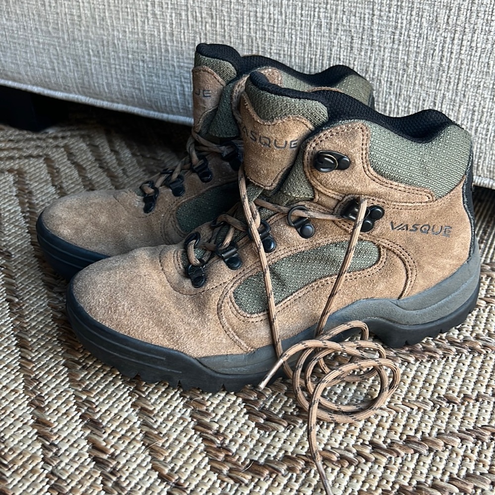 Vasque hiking boots 6.5